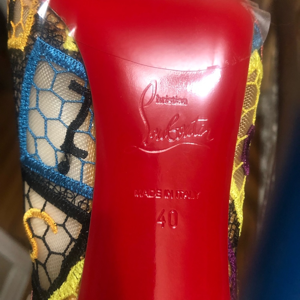 Christian Louboutins size 40 - Picture 6 of 8